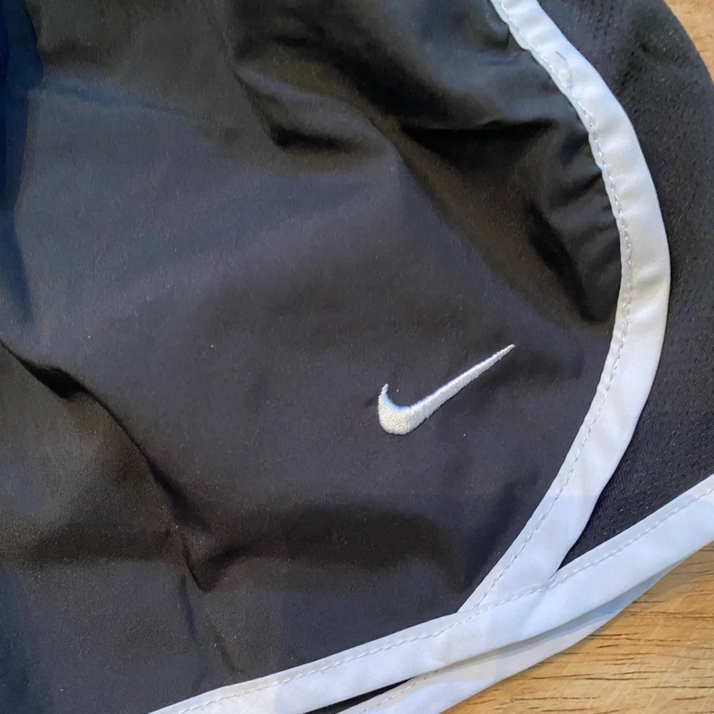 Nike Dri‎ Fit Girl’s Medium 100% Poly Black Athletic Shorts